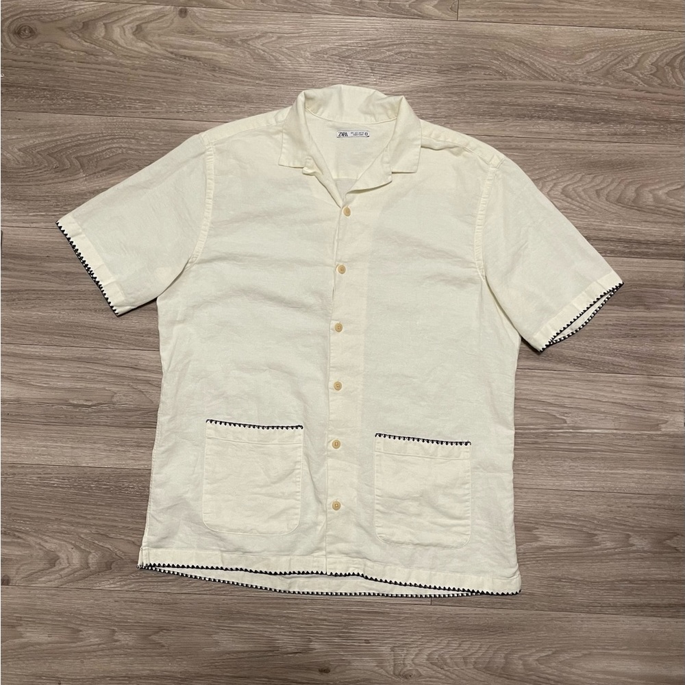 Zara Men's Cream Button Down Shirt